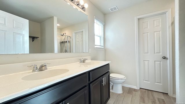 14003 KNOB CRK, San Antonio, TX 78245