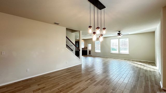 14003 KNOB CRK, San Antonio, TX 78245