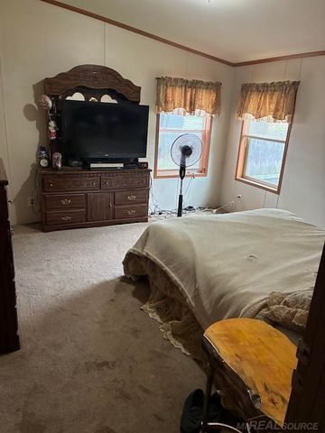 9642 Meadowbrook Street, Algonac, MI 48001