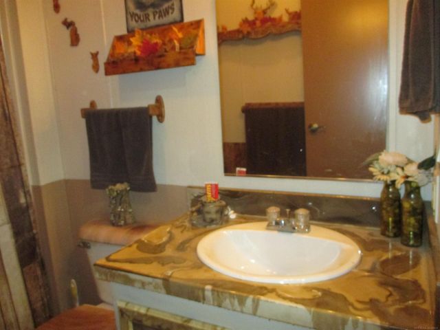 9642 Meadowbrook Street, Algonac, MI 48001