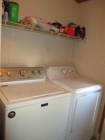 9642 Meadowbrook Street, Algonac, MI 48001