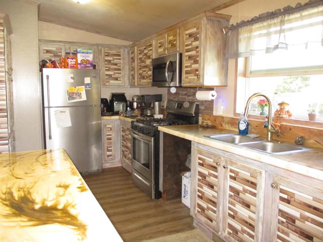 9642 Meadowbrook Street, Algonac, MI 48001