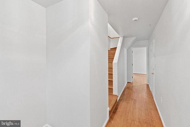 426 BLOSSOM LN, Frederick, MD 21701