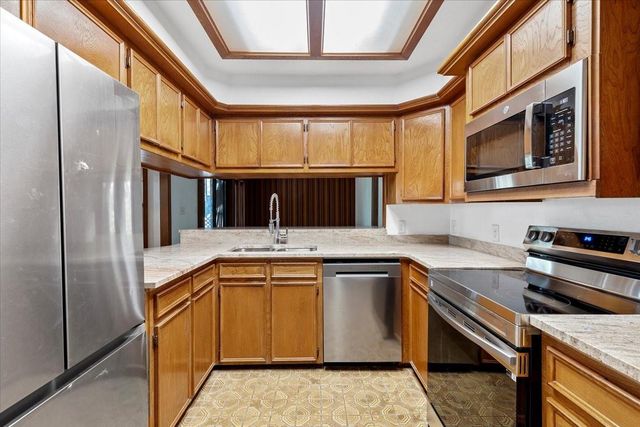 502 Grace LN, Austin, TX 78746