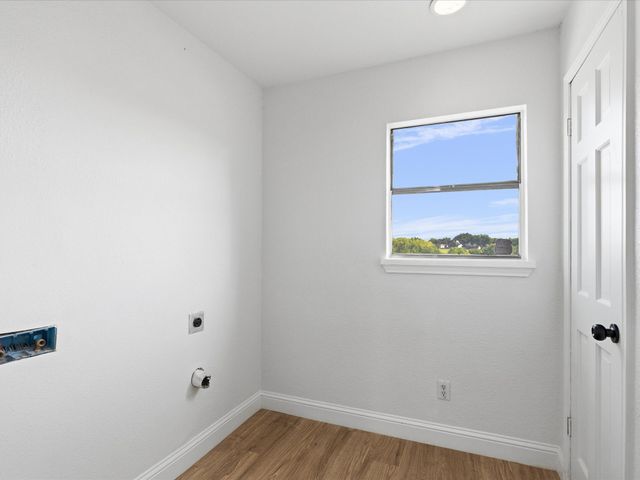 1952 Rambling Ridge Lane, Carrollton, TX 75007