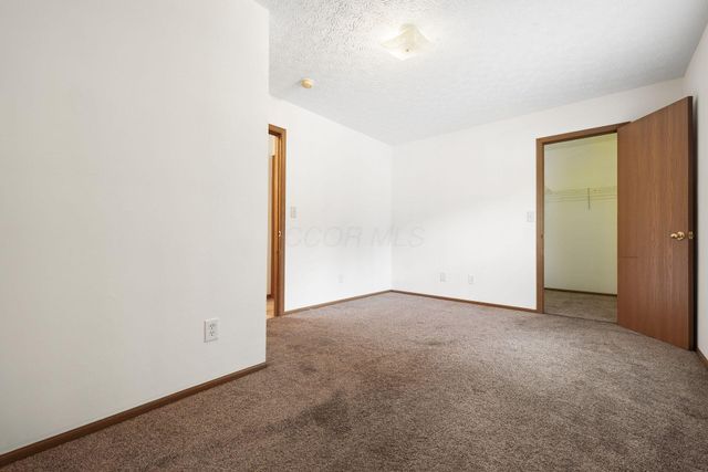 6084 Murphys Pond Road, Canal Winchester, OH 43110