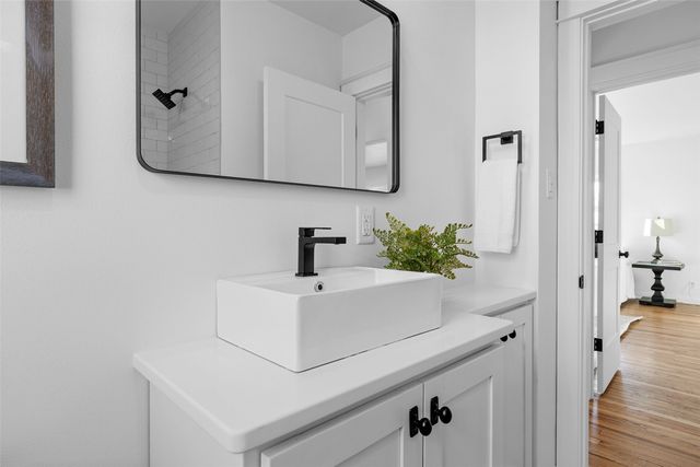 700 Memorial Drive SE, Cedar Rapids, IA 52403