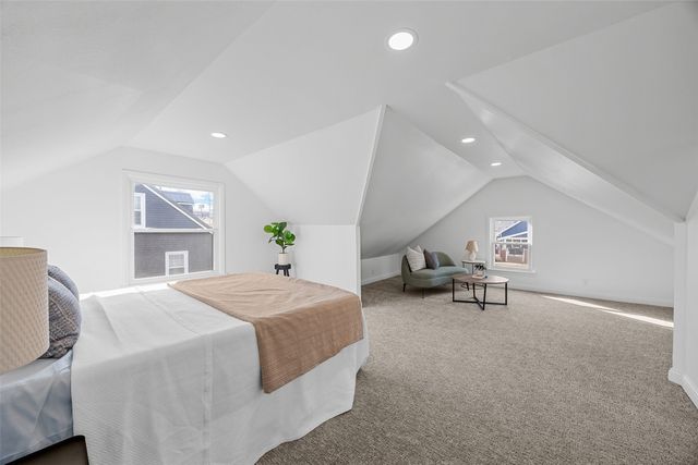 700 Memorial Drive SE, Cedar Rapids, IA 52403