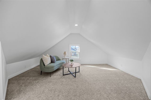 700 Memorial Drive SE, Cedar Rapids, IA 52403