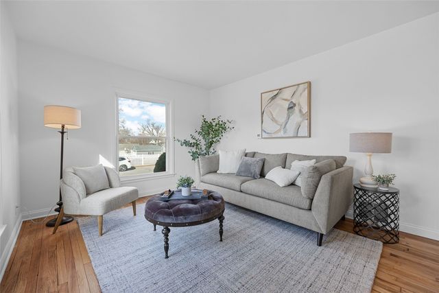 700 Memorial Drive SE, Cedar Rapids, IA 52403