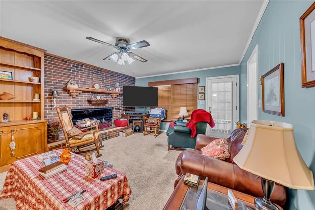 1555 Charles Bell Rd, Clarksville, TN 37040