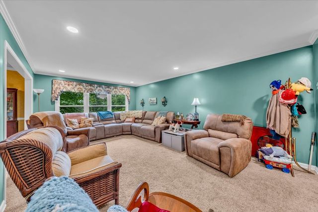 1555 Charles Bell Rd, Clarksville, TN 37040