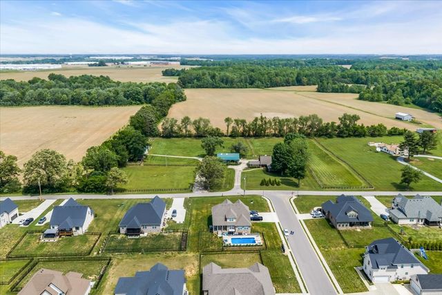 1555 Charles Bell Rd, Clarksville, TN 37040