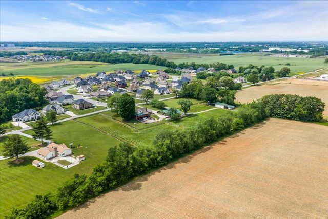 1555 Charles Bell Rd, Clarksville, TN 37040