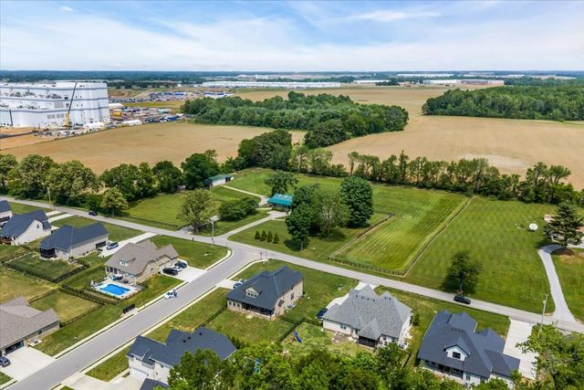 1555 Charles Bell Rd, Clarksville, TN 37040