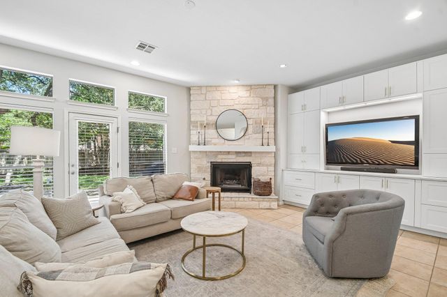 8008 Ladera Verde DR, Austin, TX 78739