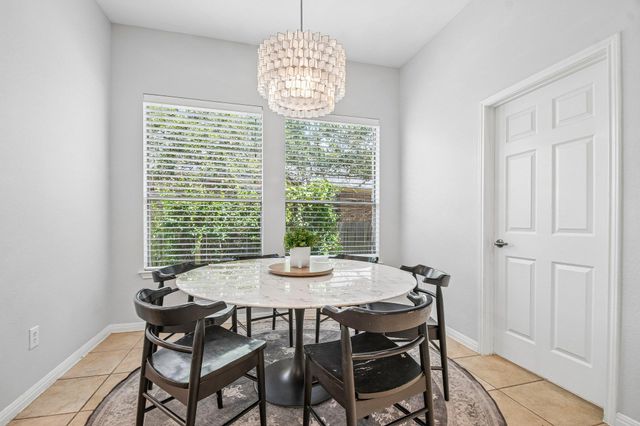 8008 Ladera Verde DR, Austin, TX 78739