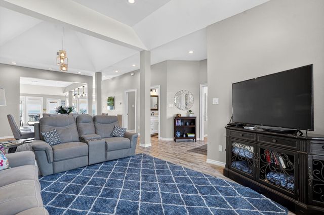 181 Mallard Point, Livingston, TX 77351