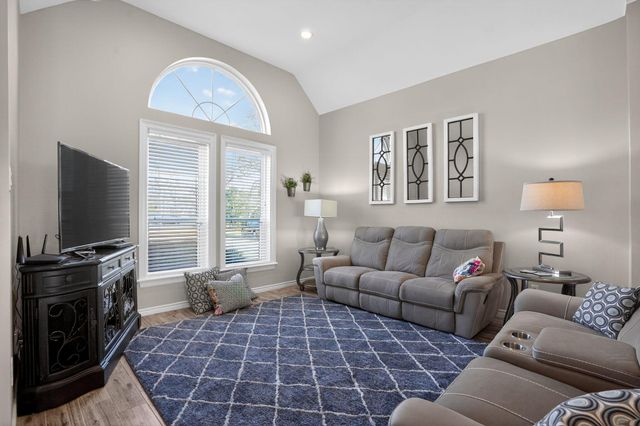 181 Mallard Point, Livingston, TX 77351