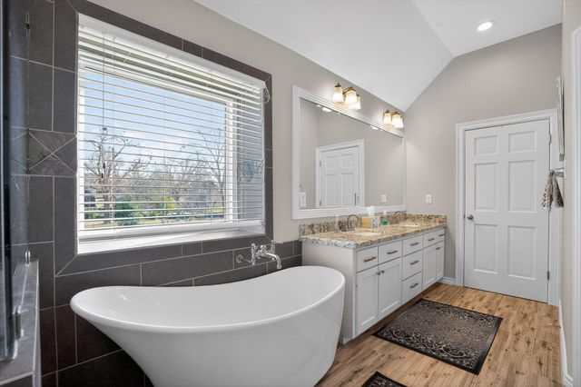 181 Mallard Point, Livingston, TX 77351