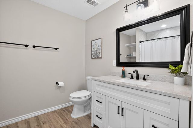 181 Mallard Point, Livingston, TX 77351