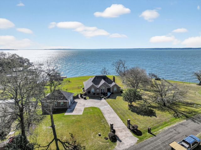 181 Mallard Point, Livingston, TX 77351