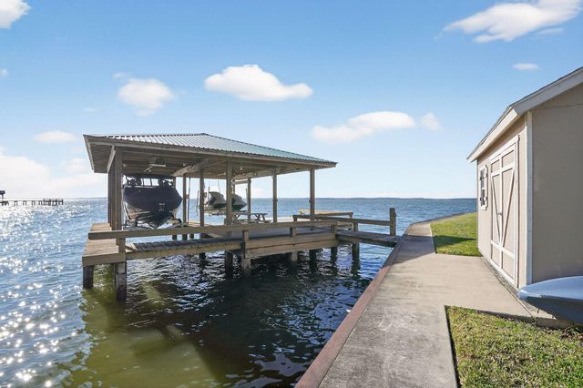 181 Mallard Point, Livingston, TX 77351