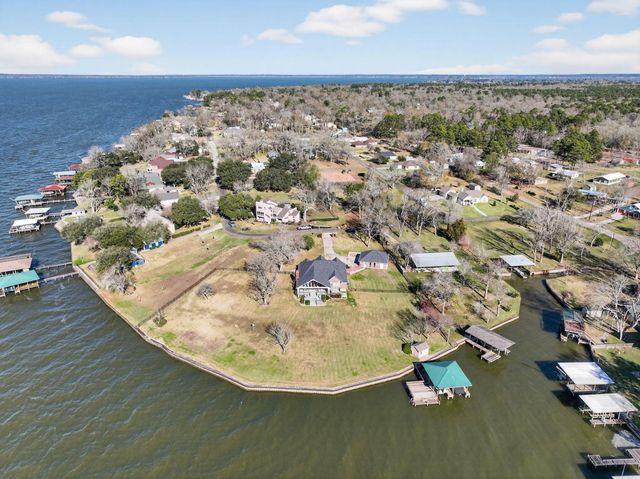 181 Mallard Point, Livingston, TX 77351