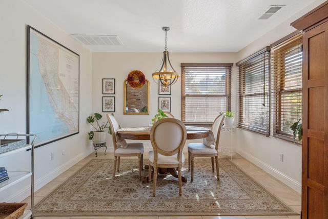 3321 S Stevenson Court, Visalia, CA 93277