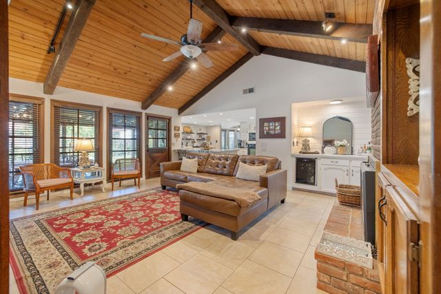 3321 S Stevenson Court, Visalia, CA 93277