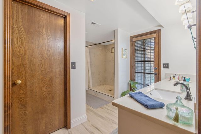 3321 S Stevenson Court, Visalia, CA 93277