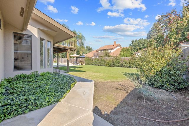 3321 S Stevenson Court, Visalia, CA 93277