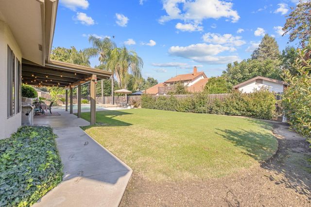 3321 S Stevenson Court, Visalia, CA 93277