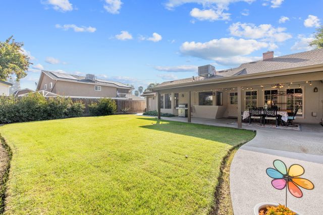 3321 S Stevenson Court, Visalia, CA 93277