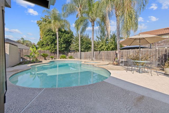 3321 S Stevenson Court, Visalia, CA 93277