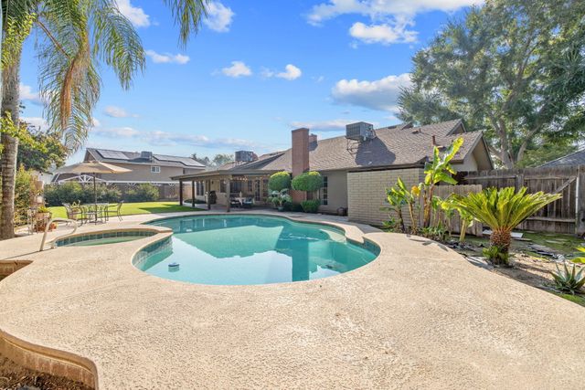 3321 S Stevenson Court, Visalia, CA 93277