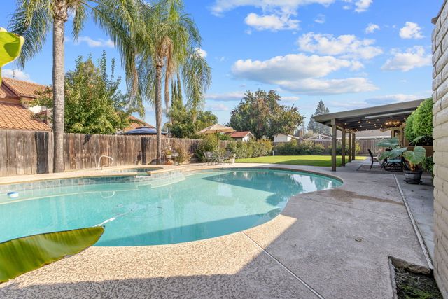 3321 S Stevenson Court, Visalia, CA 93277