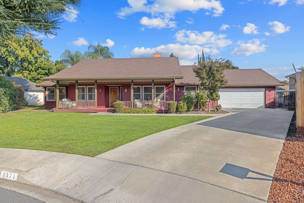 3321 S Stevenson Court, Visalia, CA 93277