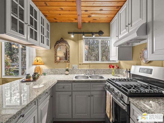 54915 S Circle Drive, Idyllwild, CA 92549