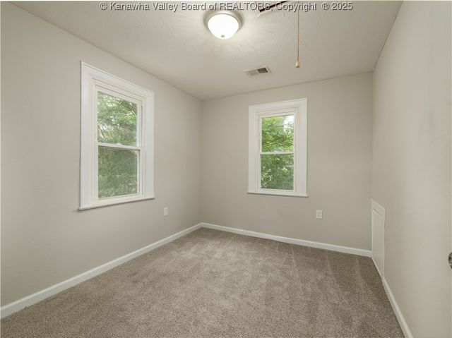 1102 Rosalie Drive, Charleston, WV 25302