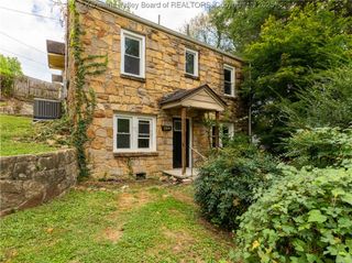 1102 Rosalie Drive, Charleston, WV 25302