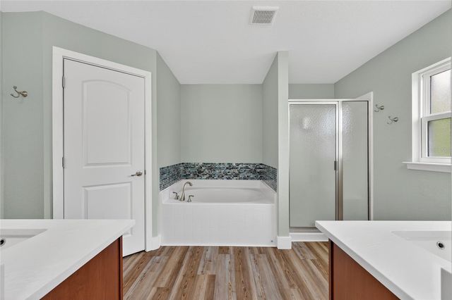 9276 MIAMI CIRCLE, Port Charlotte, FL 33981