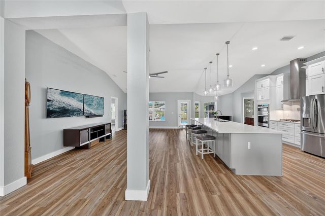 9276 MIAMI CIRCLE, Port Charlotte, FL 33981