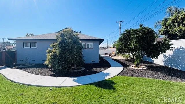 5244 Yale Street, Montclair, CA 91763