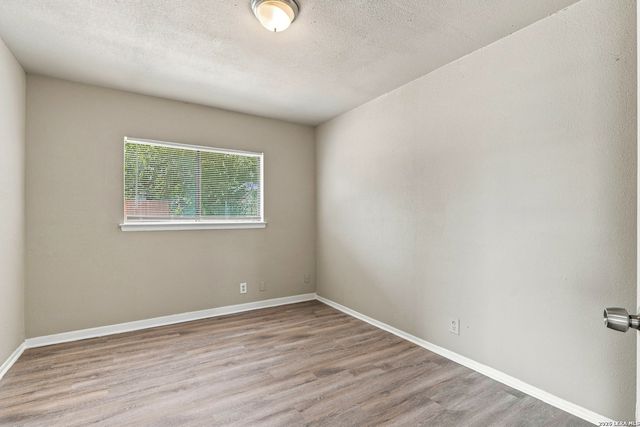 9602 Vale, San Antonio, TX 78245