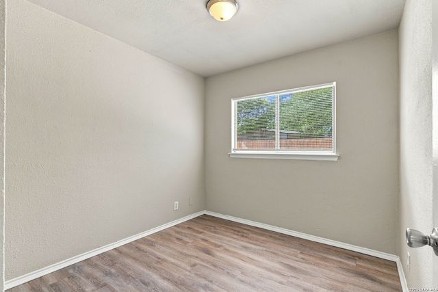 9602 Vale, San Antonio, TX 78245