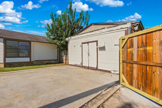 9602 Vale, San Antonio, TX 78245