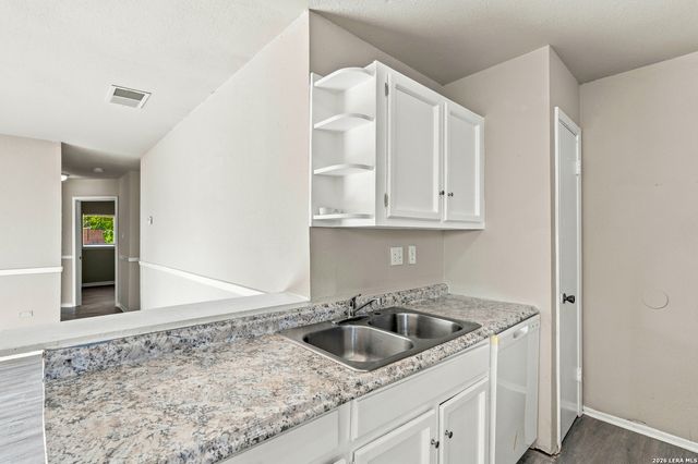 9602 Vale, San Antonio, TX 78245