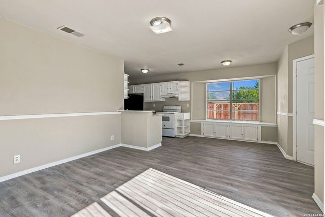 9602 Vale, San Antonio, TX 78245