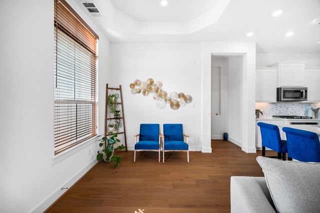 303 Cartwheel BND, Austin, TX 78738